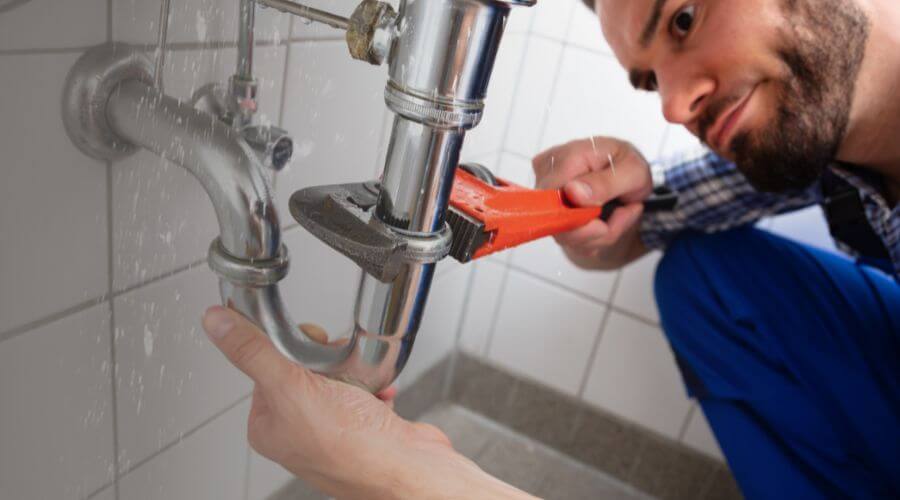 Toilet leak repair in Guaynabo, PR